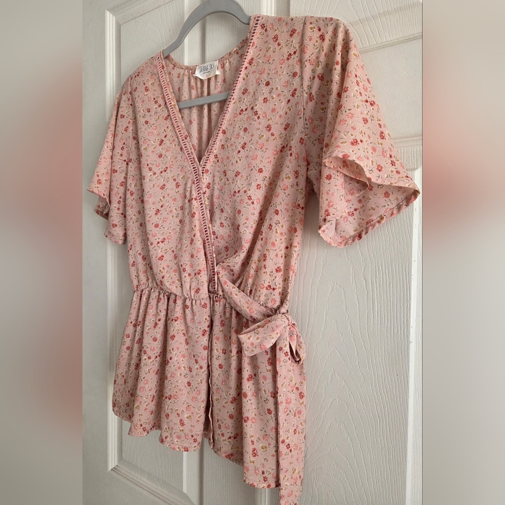 Sienna Sky Pink Floral Wrap Blouse Size S| V-Neck Tie Waist Flutter Sleeve